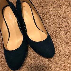 Nine West wedges in super cute blue / green color